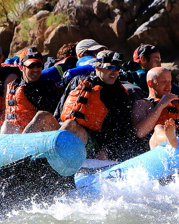 Serpentine Splashing